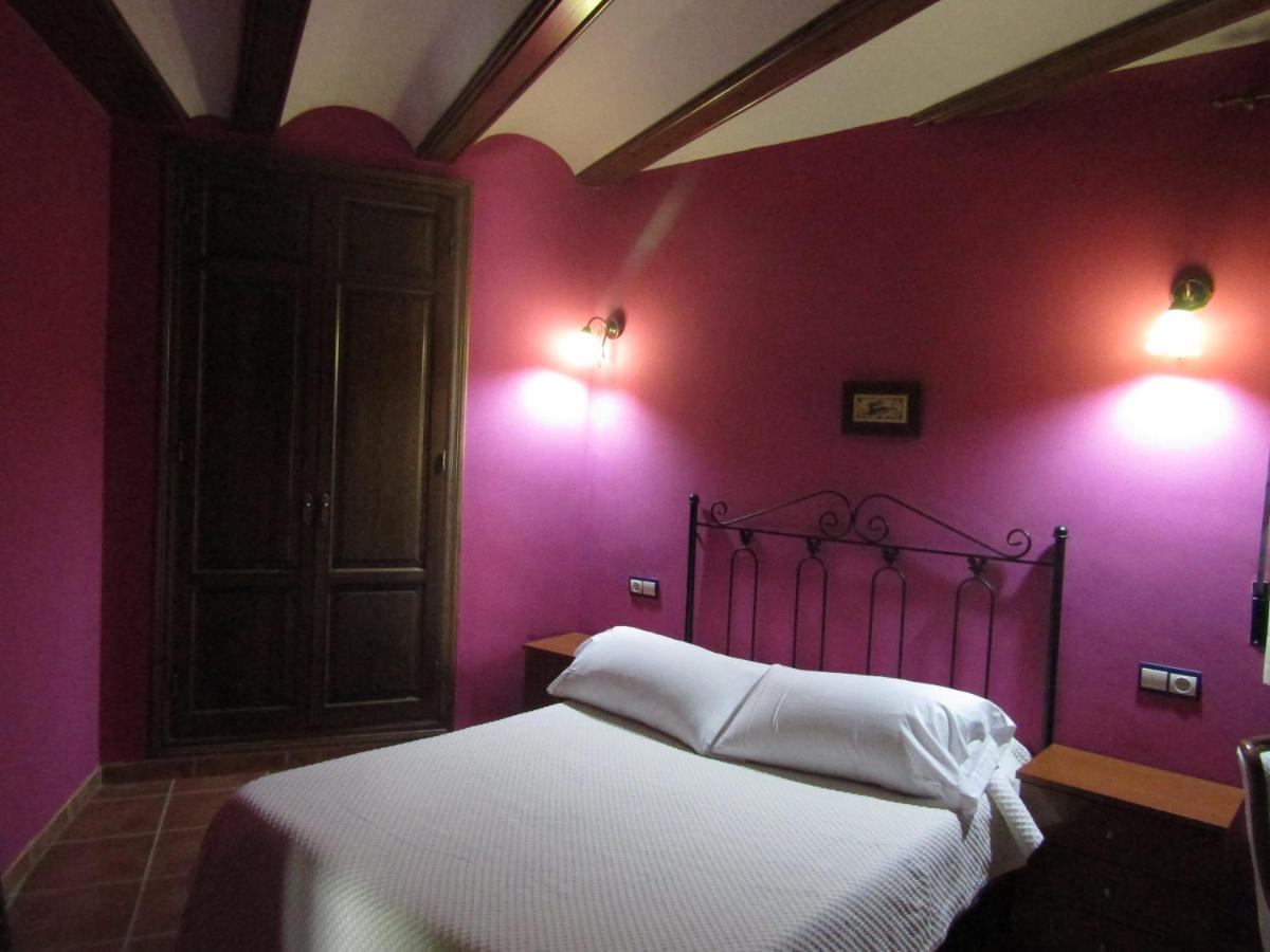 Hostal Paquita Allepuz Esterno foto