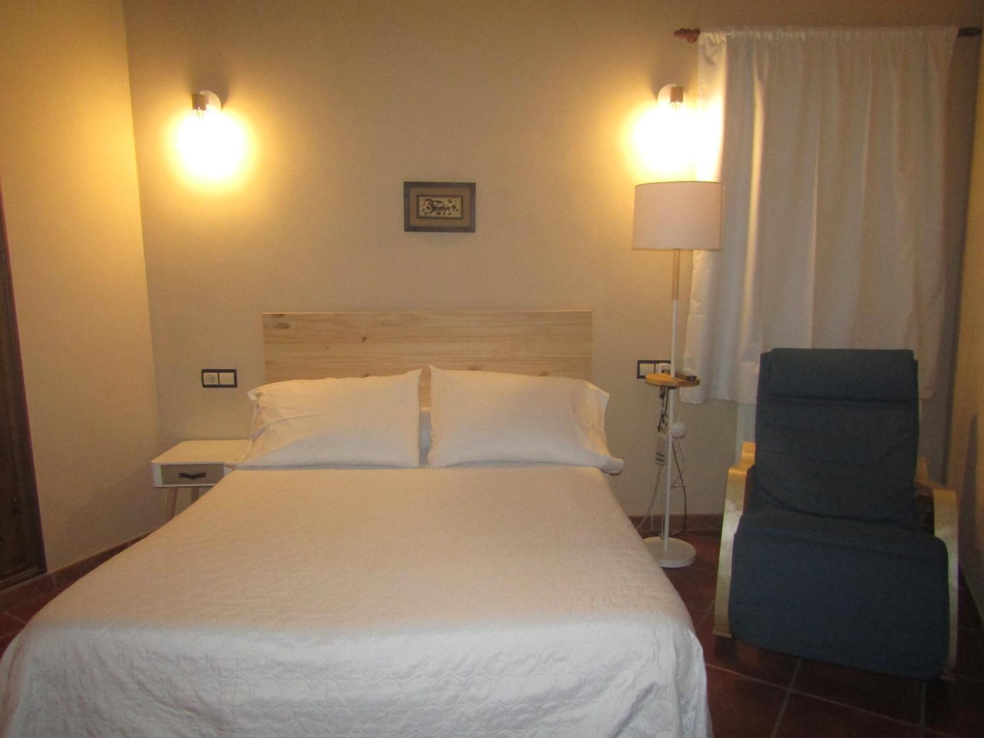 Hostal Paquita Allepuz Esterno foto